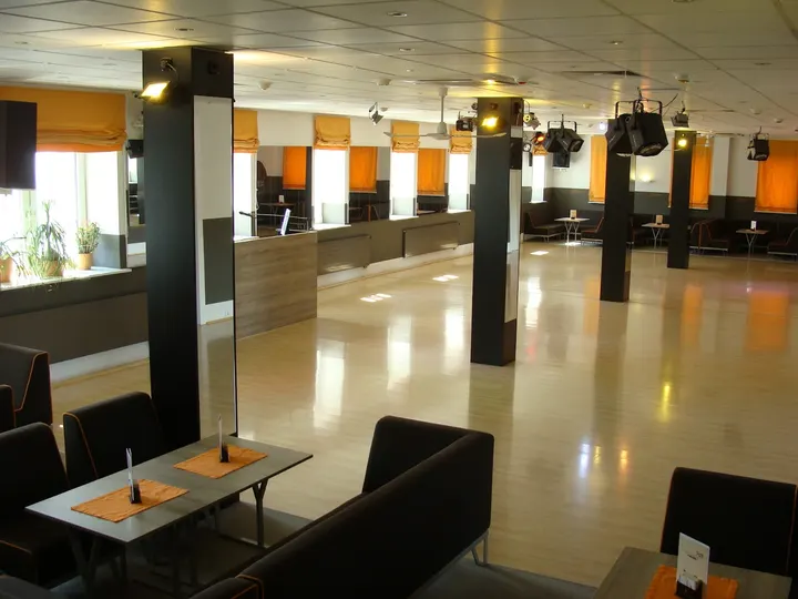 Tanzschule ADTV Nebl — tanz-studio in Dresden — 4
