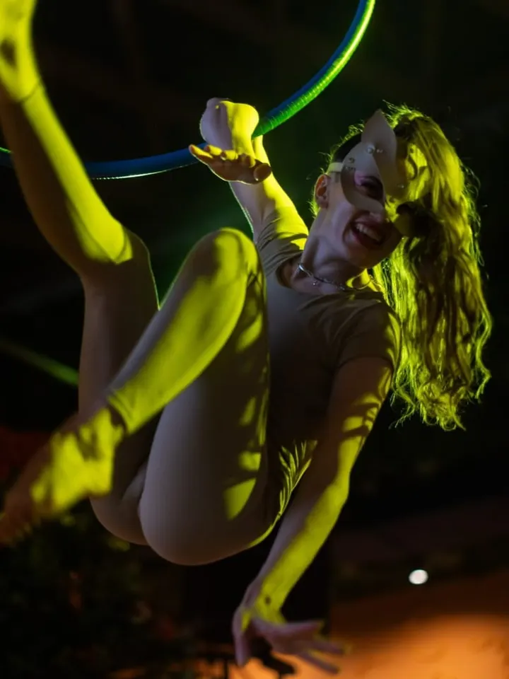 Adele Deliss — acrobatica aerea-studio a Borgo-Sanzio, Catania — 3