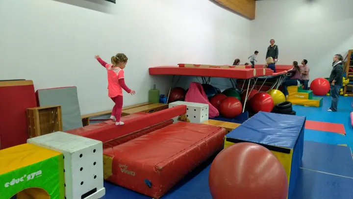 Cirqu'Onflexe (Ecole de Cirque) — arts aériens-studio à Amiens — 4