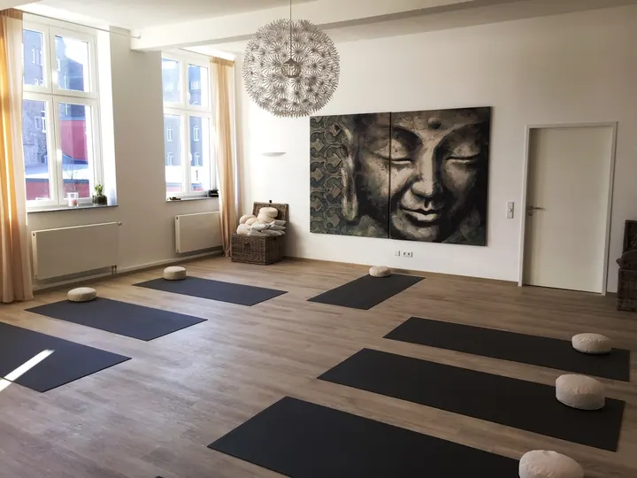 Praxis für Physio und Yoga — yoga-studio in Schwelm — 4