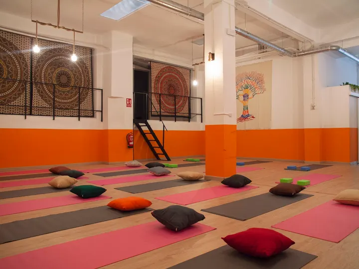 Ashtanga Yoga Valencia — yoga-studio en Patraix, Valencia — 2