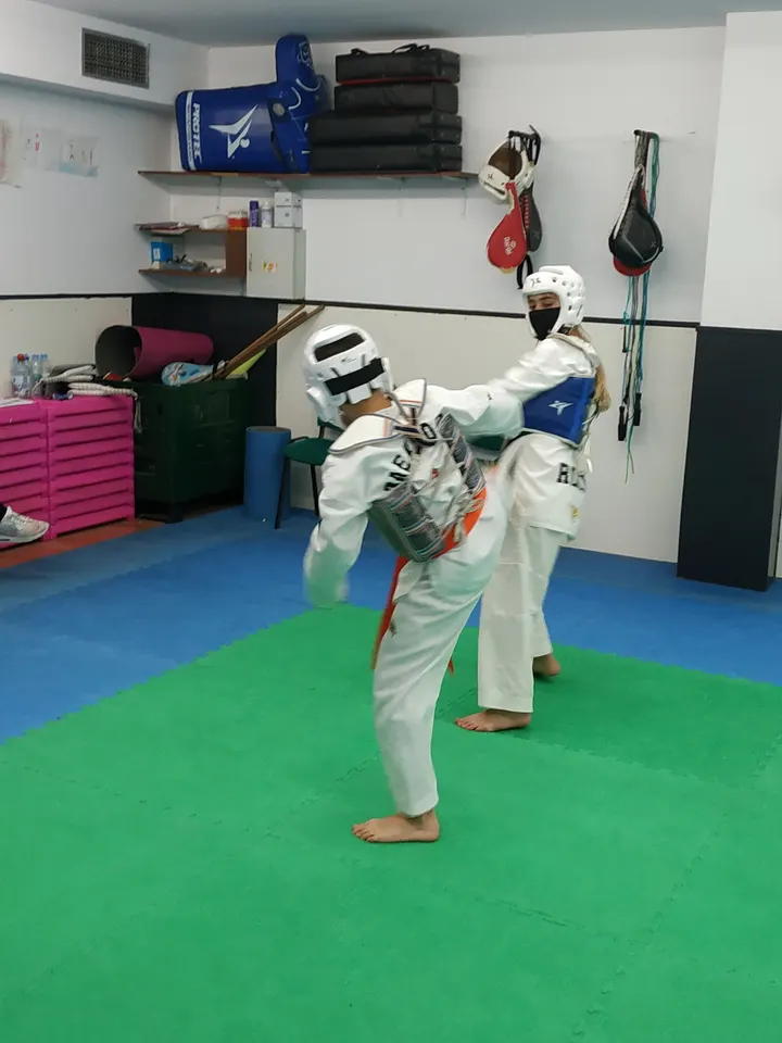 Gimnasio Tae-chunkwon Sabadell — artes marciales-studio en Ca n'Oriac, Sabadell — 2