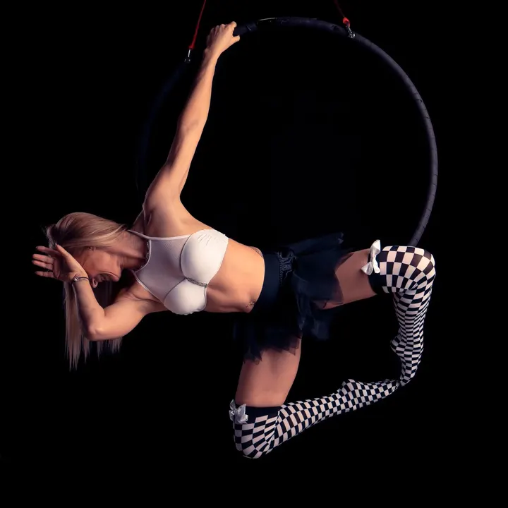 Estella pole art — Danse à Mas Bedos, Perpignan