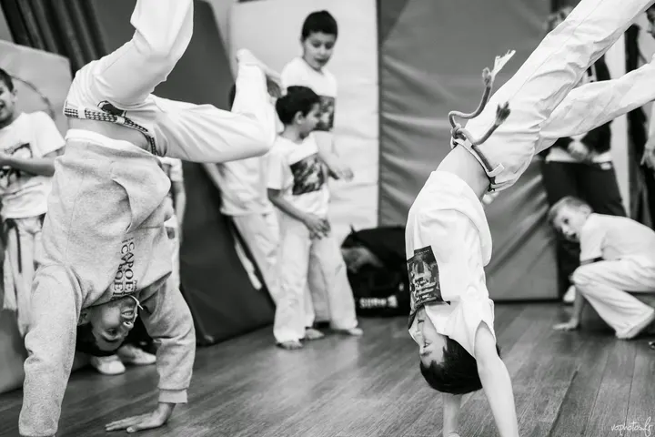 Capoeira Brasil Paris - Professor Deitado — arts martiaux-studio à Paris — 5