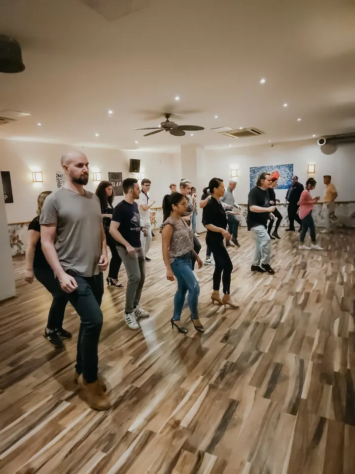 Salsa in Köln — tanz-studio in Köln — 3