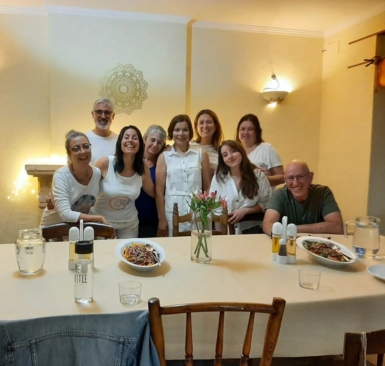 Har: Yoga Kundalini-Meditación Y Gong- Movimiento Sentido - Masaje Ayurveda — yoga-studio en Sant Joan d'Alacant — 4