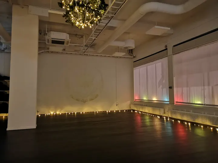 Kroppsverkstan & Yogarummet Björkhagen — yoga-studio in Johanneshov, Stockholm — 2