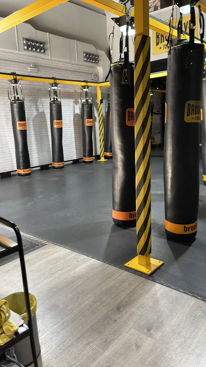 Brooklyn Fitboxing Sanchinarro — artes marciales-studio en Madrid — 3