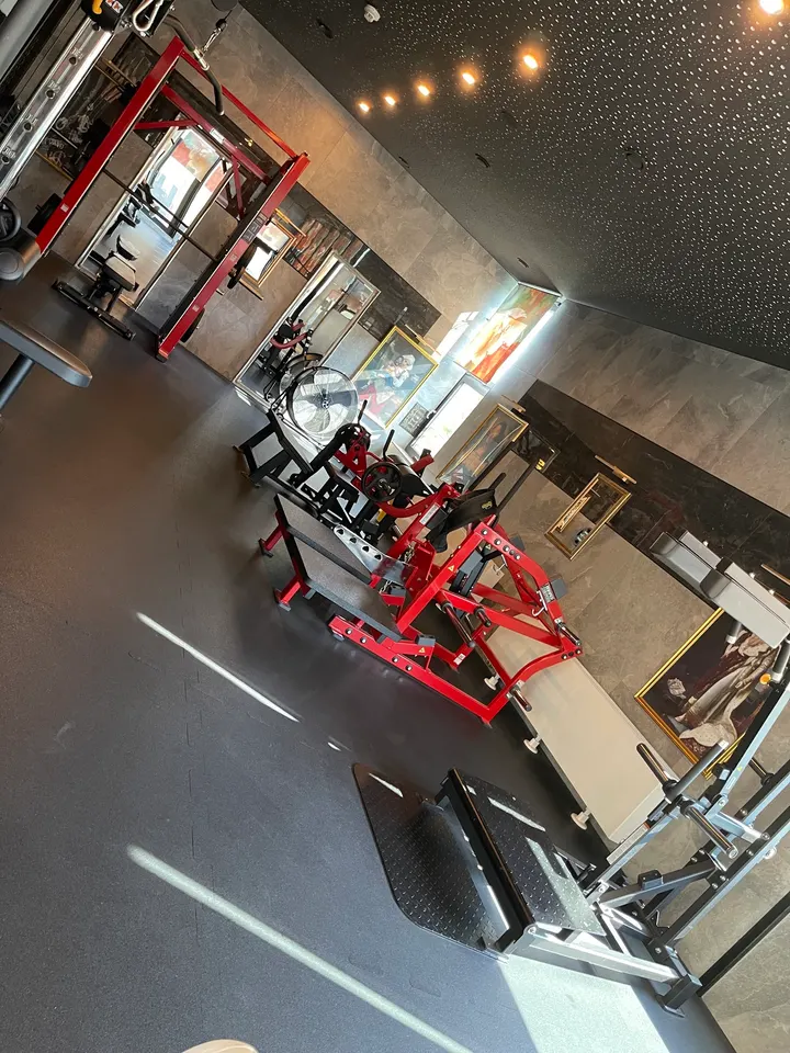 Golden Gym NB — fitnessstudio in Katharinenviertel, Neubrandenburg — 3