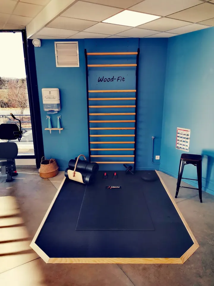 Wood Fit — salle de fitness-studio au Grand Roure, Saint-Just-Malmont — 2