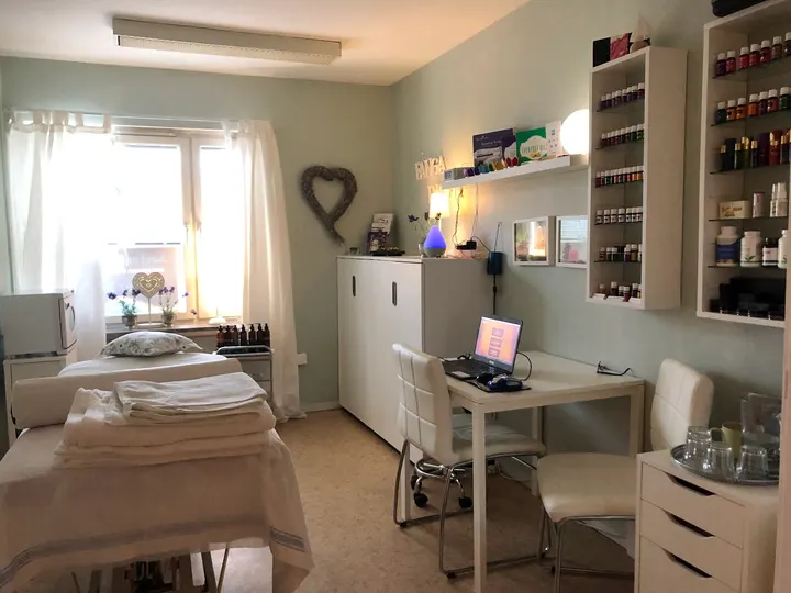 Sund och Lycklig - Nyköping — yoga-studio i Hållet, Nyköping — 2