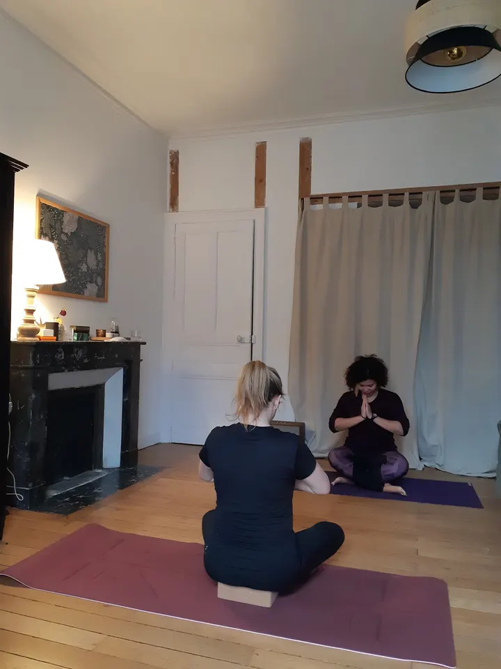 Props Ton Yoga × Valérie — Yoga à Breil - Malville, Nantes