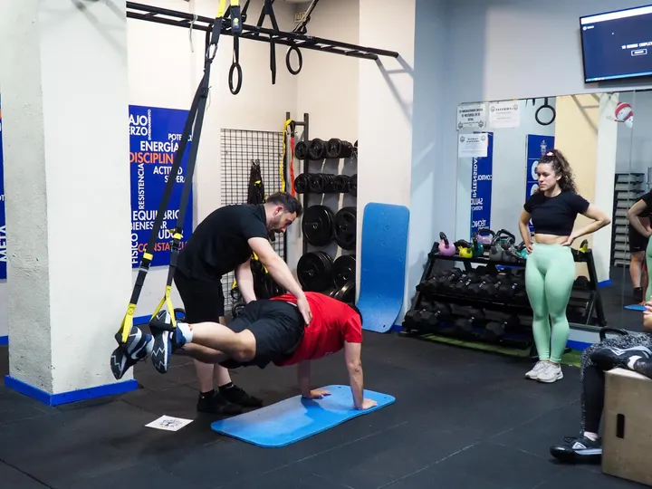 Entrenamiento personal Granada, Trainingtime2.0 — entrenamiento personal-studio en Centro - Sagrario, Granada — 3