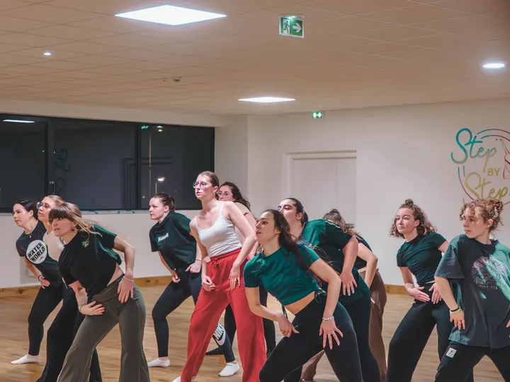 Step By Step Studio — danse-studio à Daix — 2