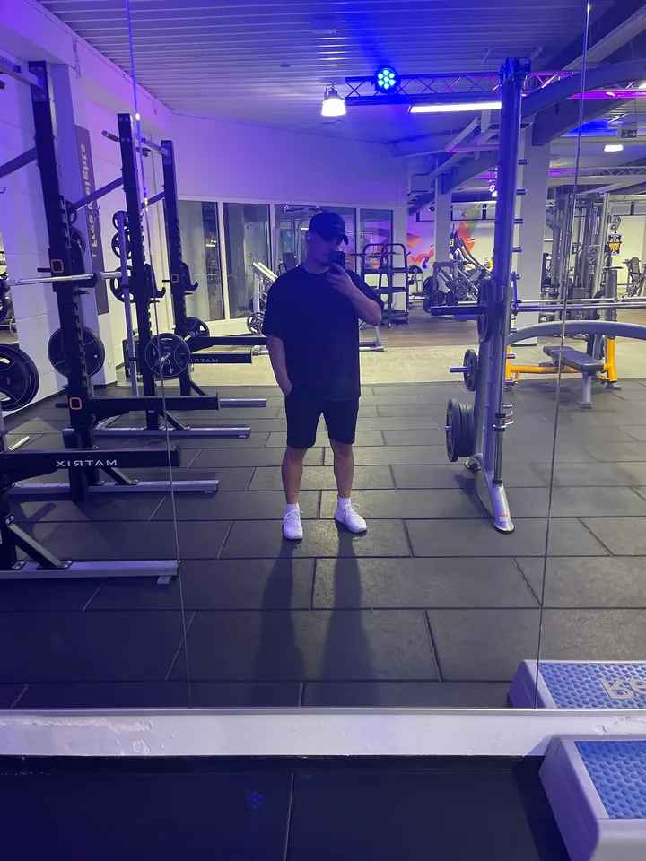 Fitness Zone Gröbenzell — Krafttraining in Gröbenzell