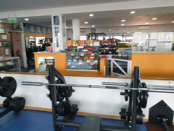 XL Gym — Ginásio em Bairro Angola, Camarate