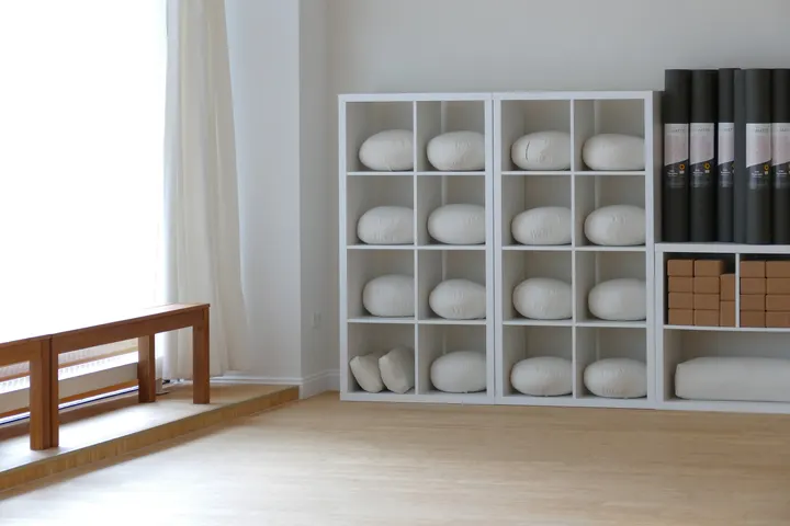 Yogastudio Inside Yourself — Yoga in Neckarau, Mannheim