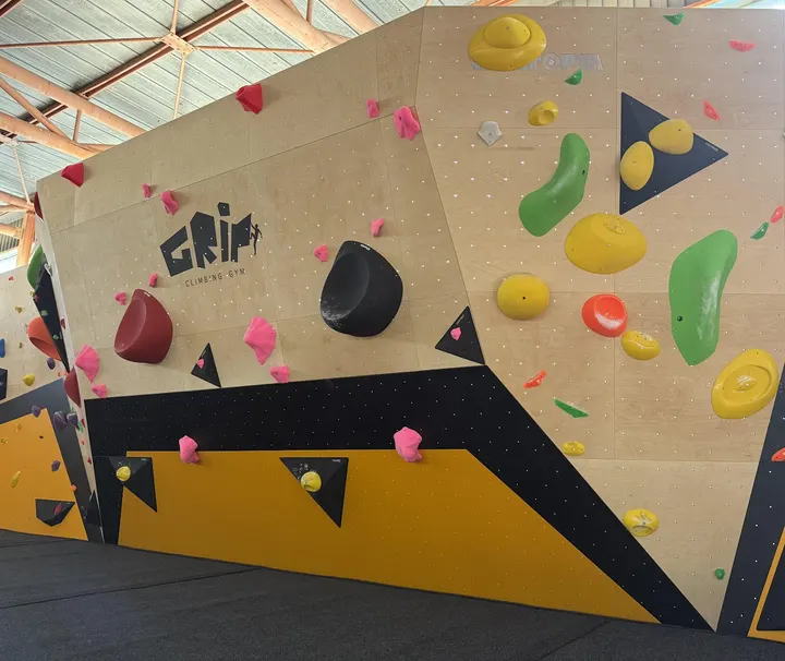 Grip Climbing Gym — Arrampicata a Unione di comuni Terre di Castelli, Montale