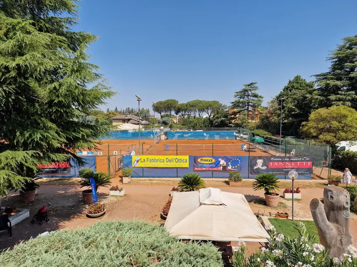 New Country Club Frascati — palestre-studio a Frascati — 2