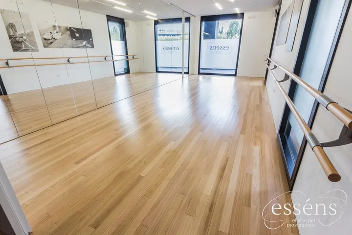 Escuela de danza Esséns (Vigo) — baile-studio en Vigo — 3