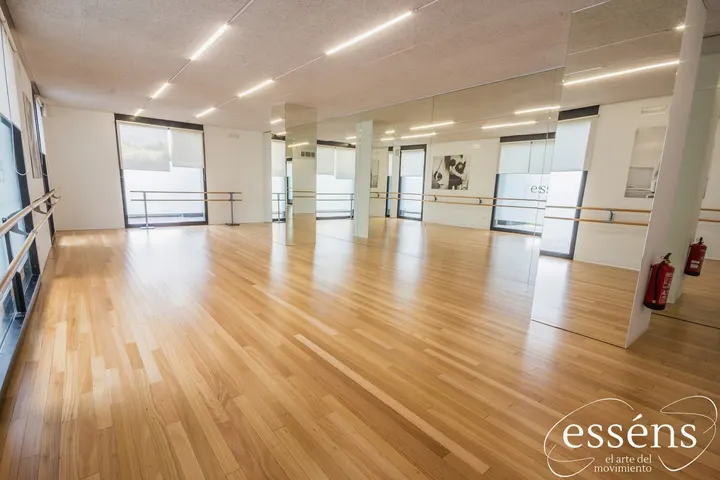 Escuela de danza Esséns (Vigo) — baile-studio en Vigo — 4