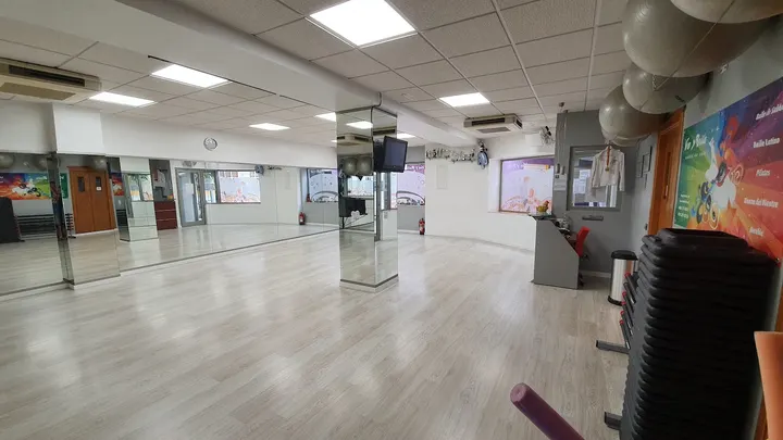 Asociación Ven y Baila — baile-studio en Marbella — 4