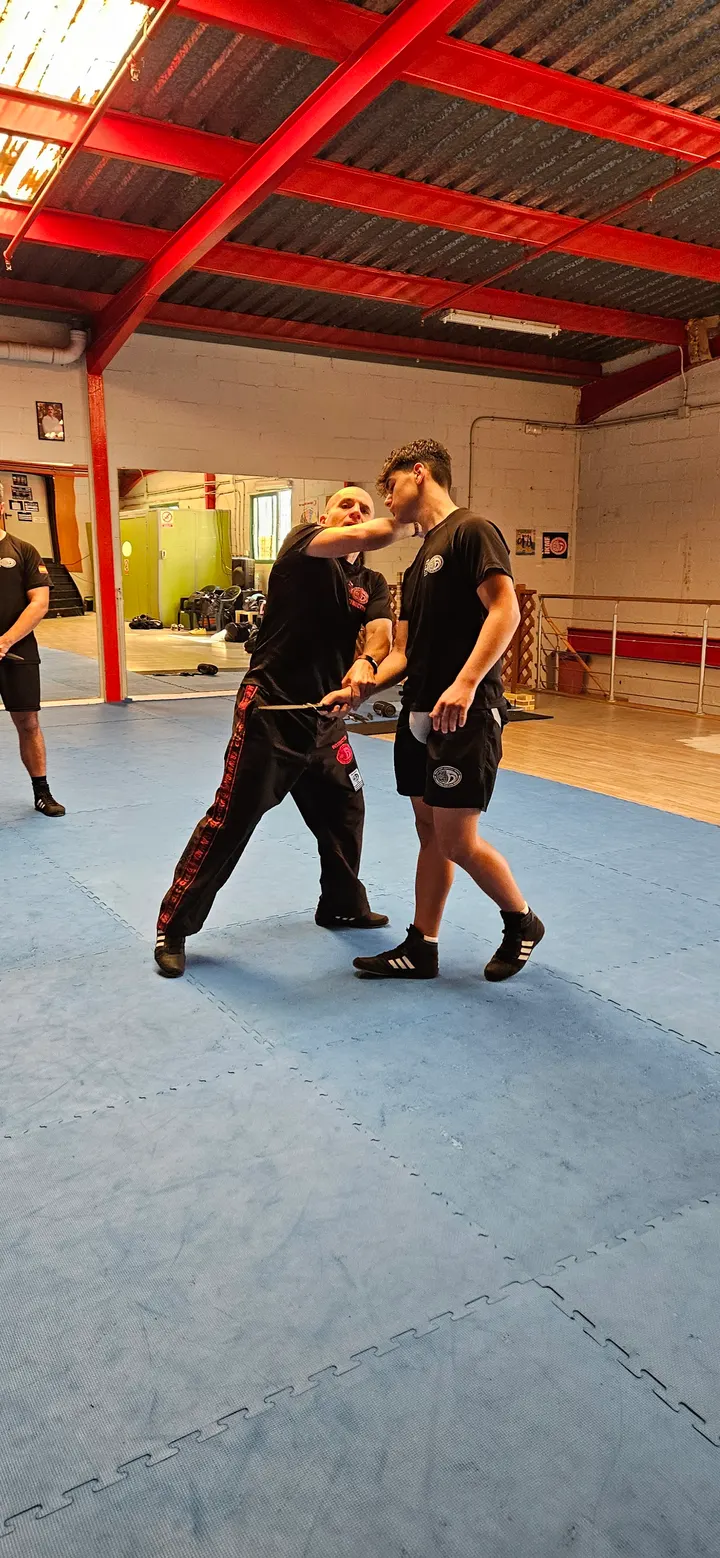 IKMF KRAV MAGA TORREMOLINOS — artes marciales-studio en Torremolinos — 2