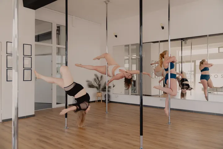 Pole Position Studio | Pole Dance Düren — pole fitness-studio in Rölsdorf, Düren — 2