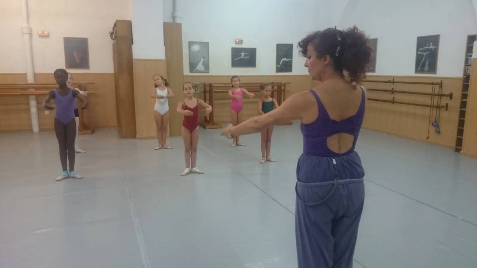 ESCUELA DE MÚSICA Y DANZA BELÉN FERNÁNDEZ — baile-studio en Jerez de la Frontera — 4