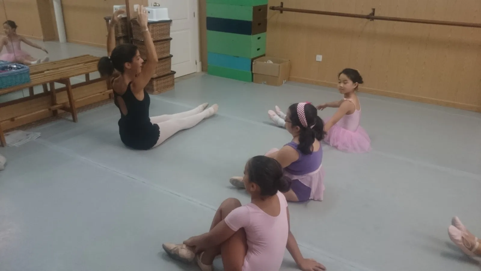 ESCUELA DE MÚSICA Y DANZA BELÉN FERNÁNDEZ — baile-studio en Jerez de la Frontera — 5