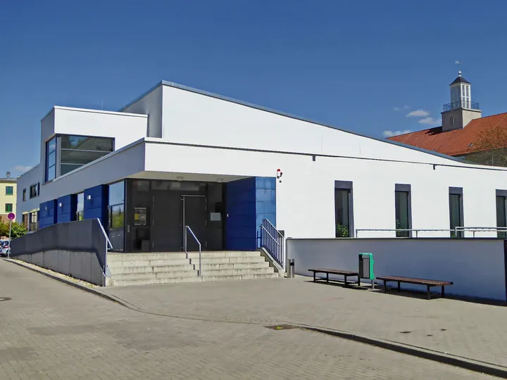 Schwimmhalle Große Diesdorfer Straße — Studio in Stadtfeld West, Magdeburg