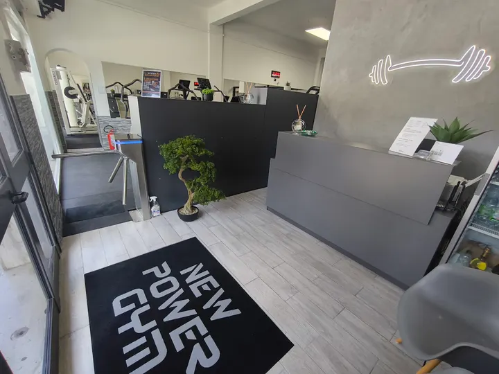 New Power Gym — palestre-studio a Brindisi — 4