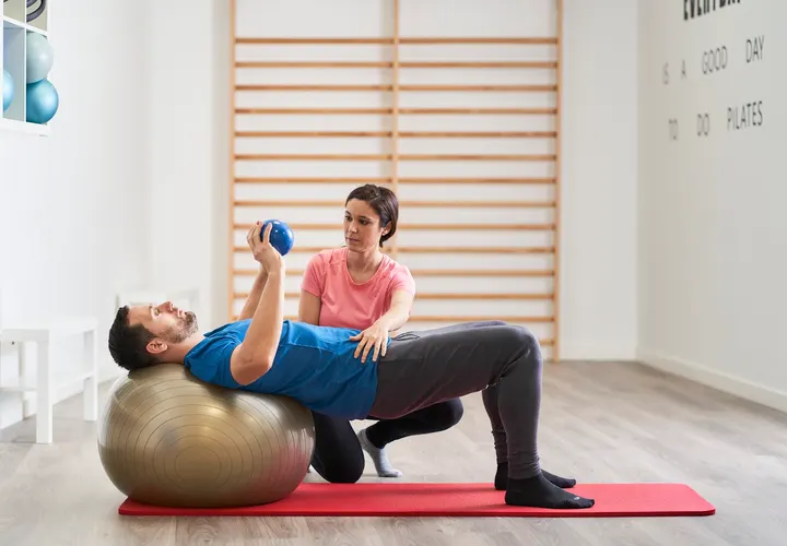 Clínica Lasarte. Fisioterapia, Osteopatía, Pilates — Pilates en Castellón de la Plana