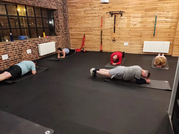 FÉNIX SPARTAN - Transformación 3.0 — entrenamiento personal-studio en Jerez de la Frontera — 5