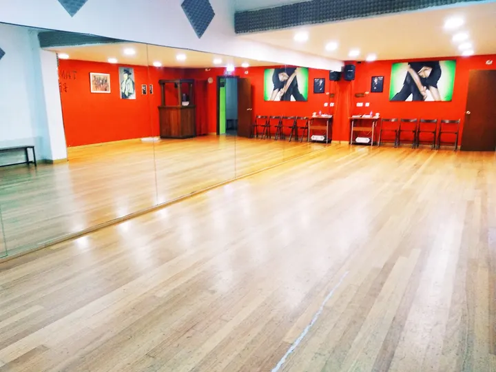 Escuela de Danza Tango Brujo — Baile en El Llano, Gijón