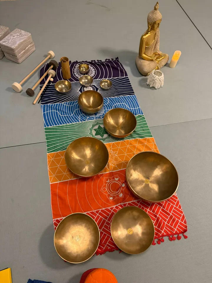 Klangkörperchen - Klangmassage und Klangmeditation — meditation-studio in Braunsfeld, Köln — 2