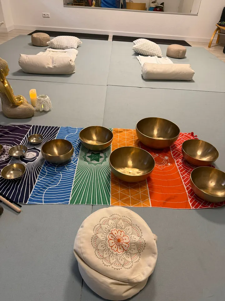 Klangkörperchen - Klangmassage und Klangmeditation — meditation-studio in Köln — 4