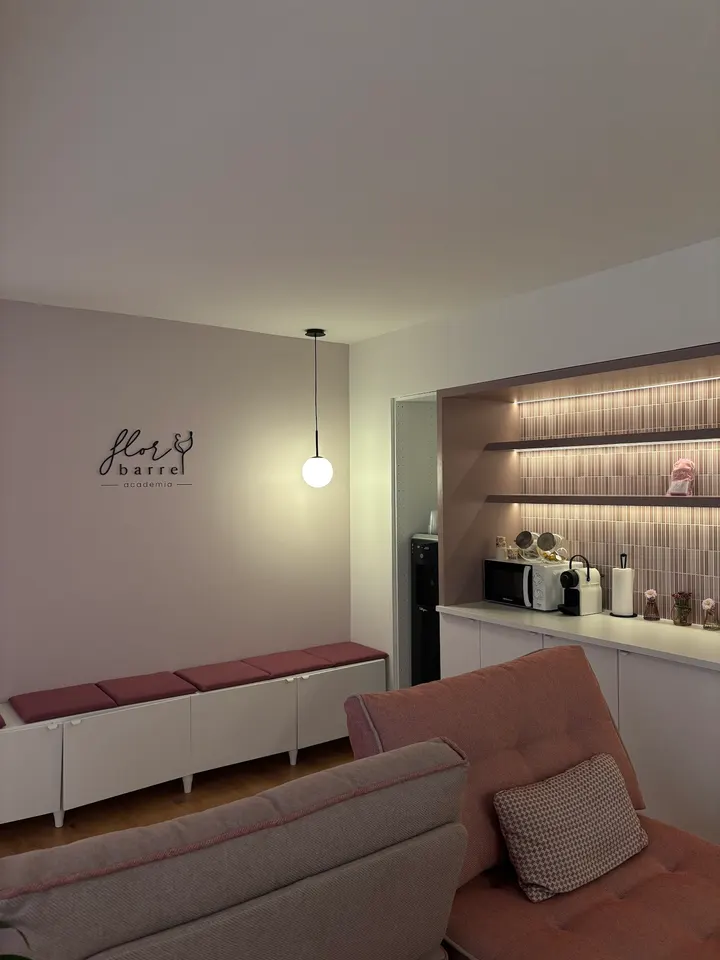 Academia Flor & Barre — barre-studio en Son Espanyolet, Palma — 2