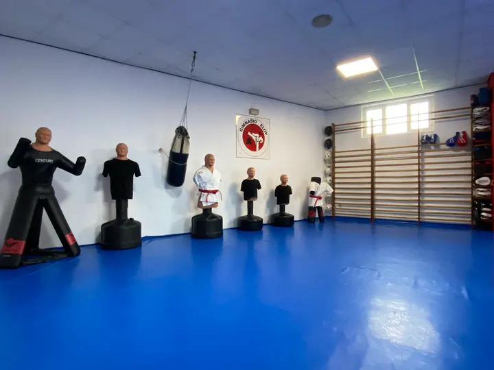 GIMNASIO ELOY — estudio de fitness-studio en La Pola Siero — 2