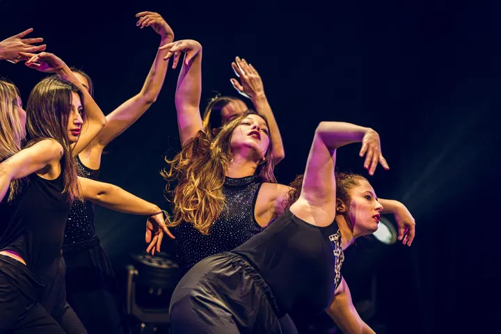 Art Dance International — danse-studio à Capitole / Arnaud Bernard / Carmes, Toulouse — 2