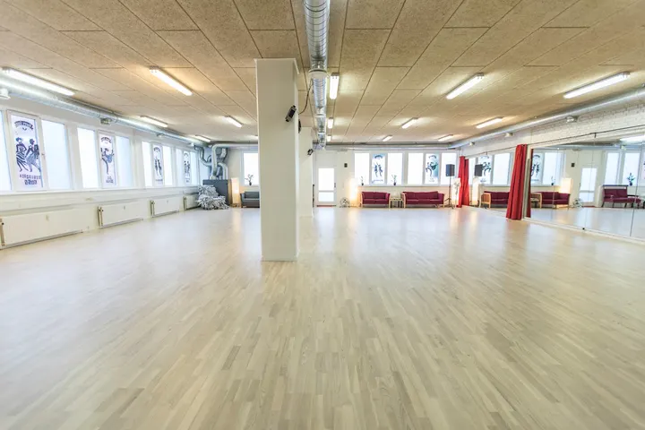 Happy Feet Studio — dans-studio i Nørrebro, København — 2