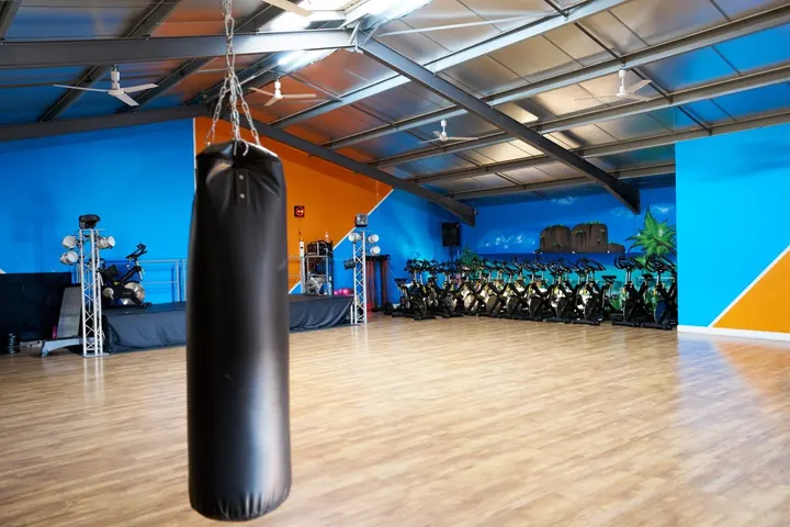 Burning Zone — salle de fitness-studio à Pertuis — 3