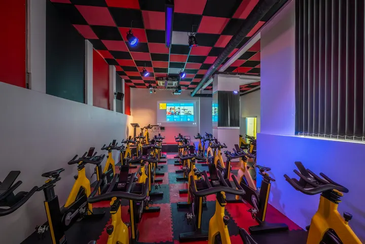 Wellness — salle de fitness-studio à Ville-la-Grand — 3