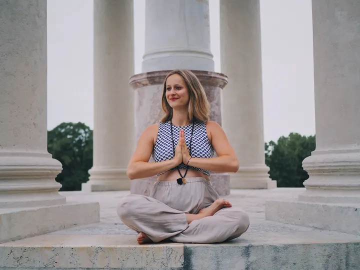 Luisa Harisch Schwangerschaftsyoga Rückbildung — yoga-studio in München — 5