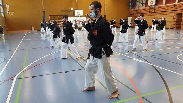 Kobudo et Arts Martiaux Anciens — arts martiaux-studio à Écully, Lyon — 2