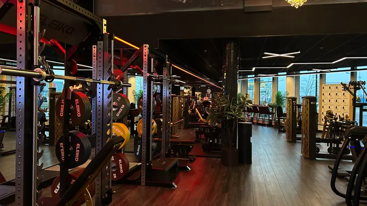 Grand Fitness Malmö Nyhamnen — träningsstudio i Inre Hamnen, Malmö — 2