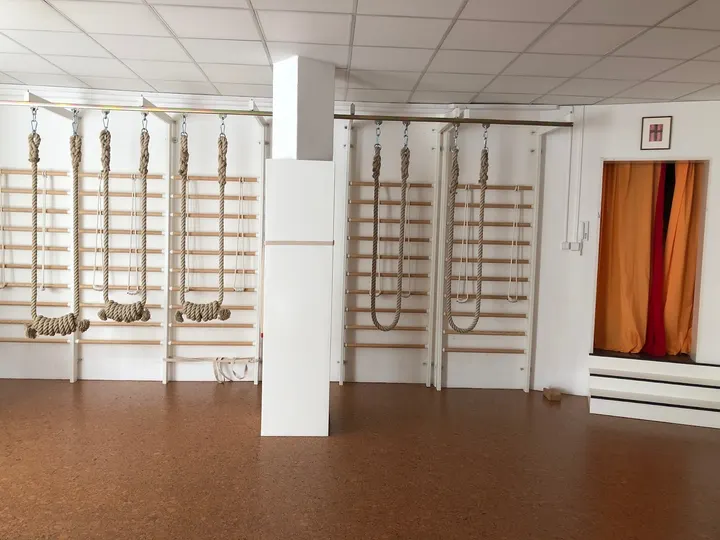 Iyengar Yoga Charlottenburg / yoga-culture-berlin — yoga-studio in Berlin — 5