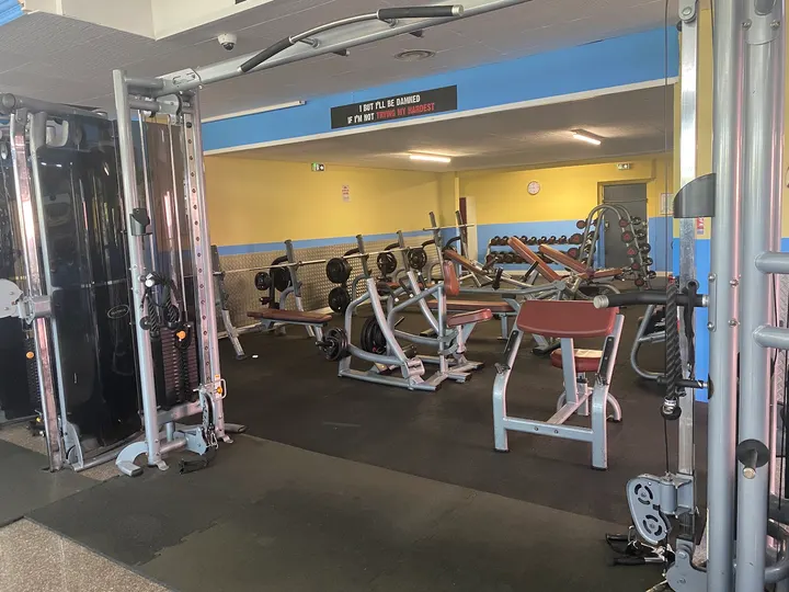 Tahiti Fitness — salle de fitness-studio à Neuilly-sous-Clermont — 2