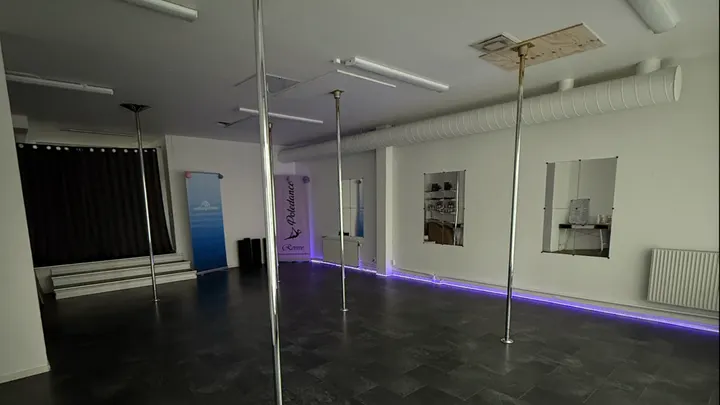 Karlskrona Poledance — pole fitness-studio i Lyckeby — 4