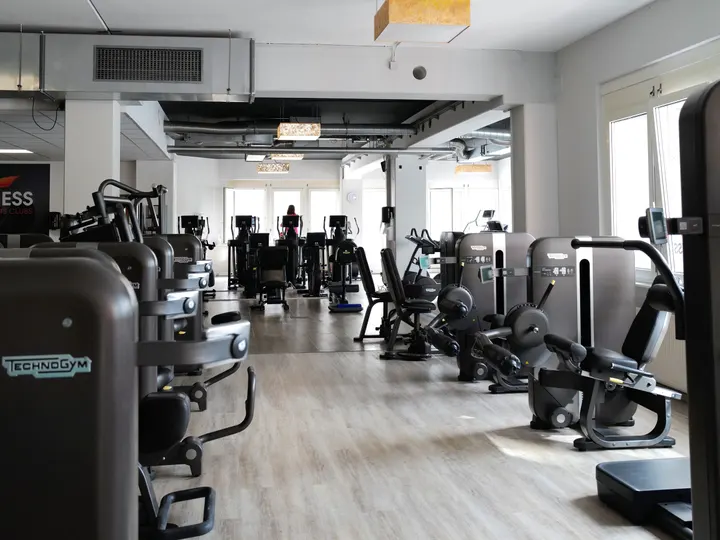 City Fitness Erlangen — Fitnessstudio in Stadtrandsiedlung, Erlangen